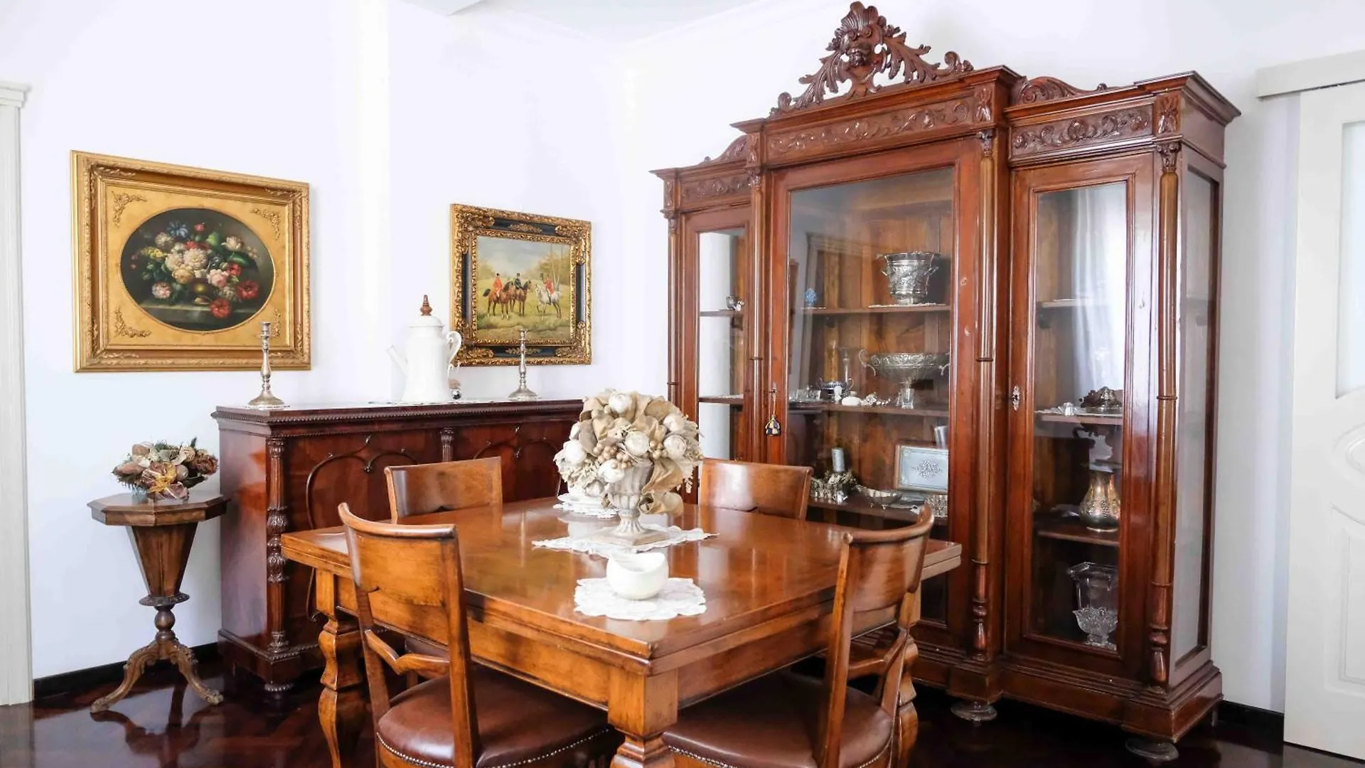 Apartment Appartamento Di Pregio Al Centro Palermo Italy