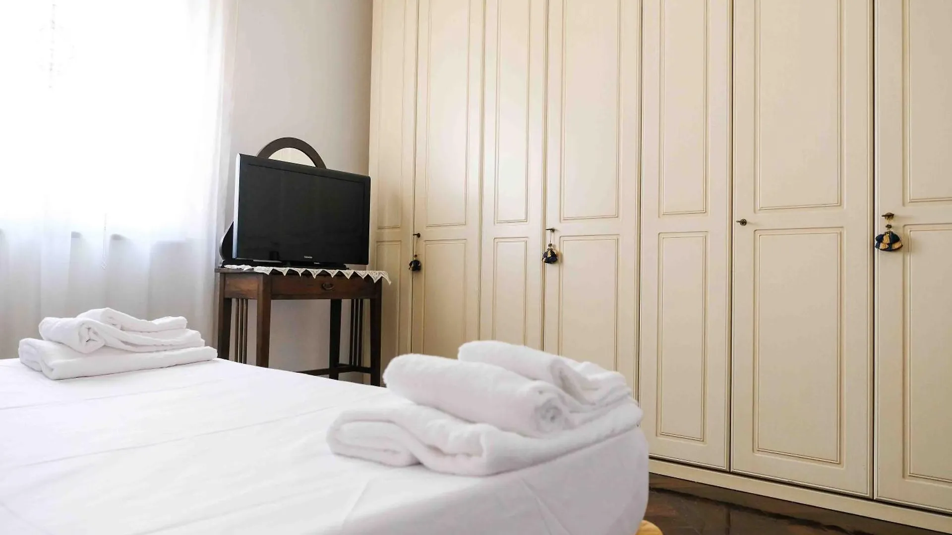 Appartamento Di Pregio Al Centro Palermo Apartment