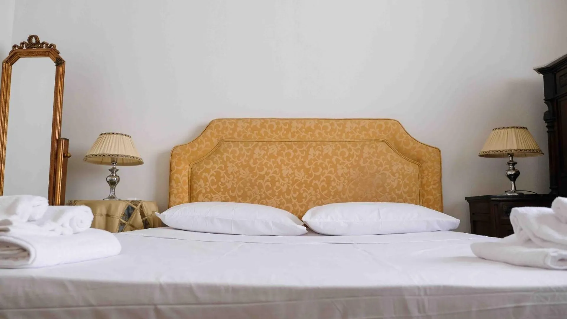 Apartment Appartamento Di Pregio Al Centro Palermo Italy