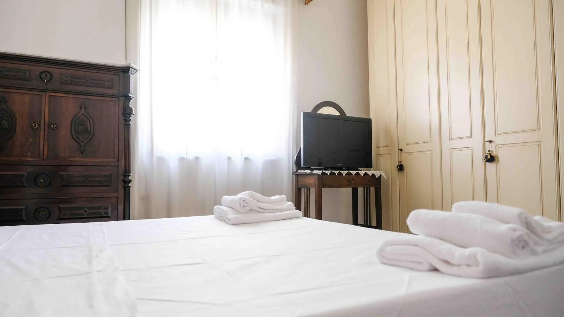 Appartamento Di Pregio Al Centro Palermo